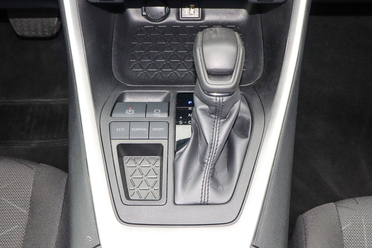 2024 Toyota RAV4 XLE FWD