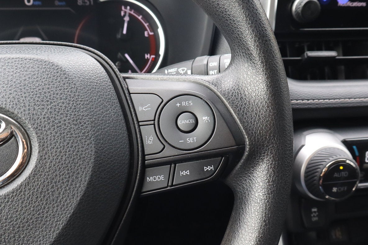 2024 Toyota RAV4 XLE FWD