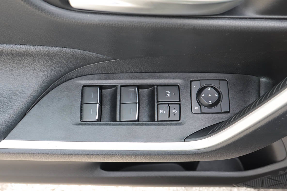 2025 Toyota RAV4 XLE FWD