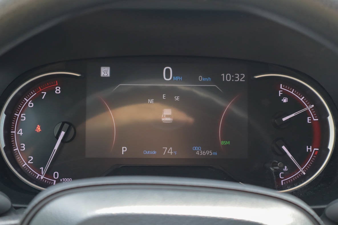 2025 Toyota RAV4 XLE FWD