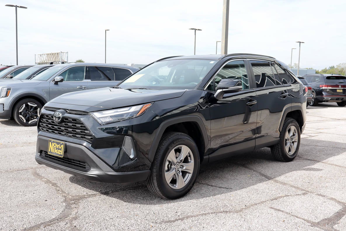 2025 Toyota RAV4 XLE FWD
