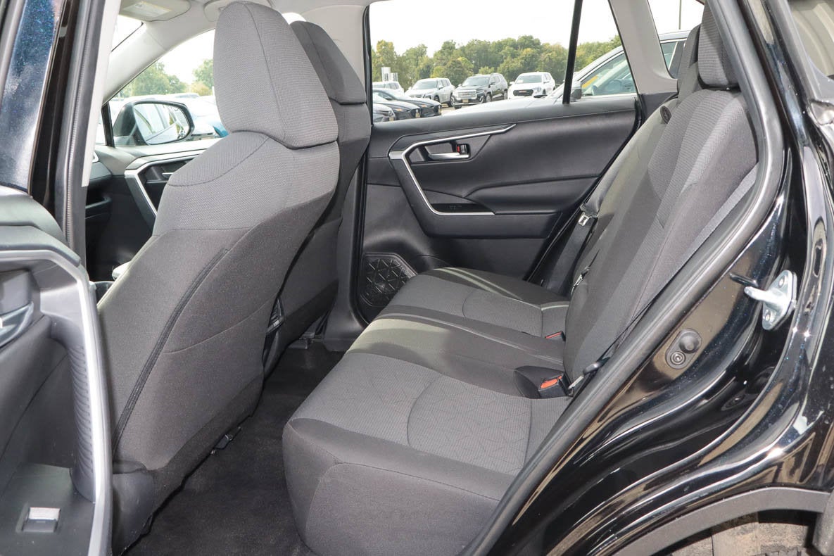 2025 Toyota RAV4 XLE FWD
