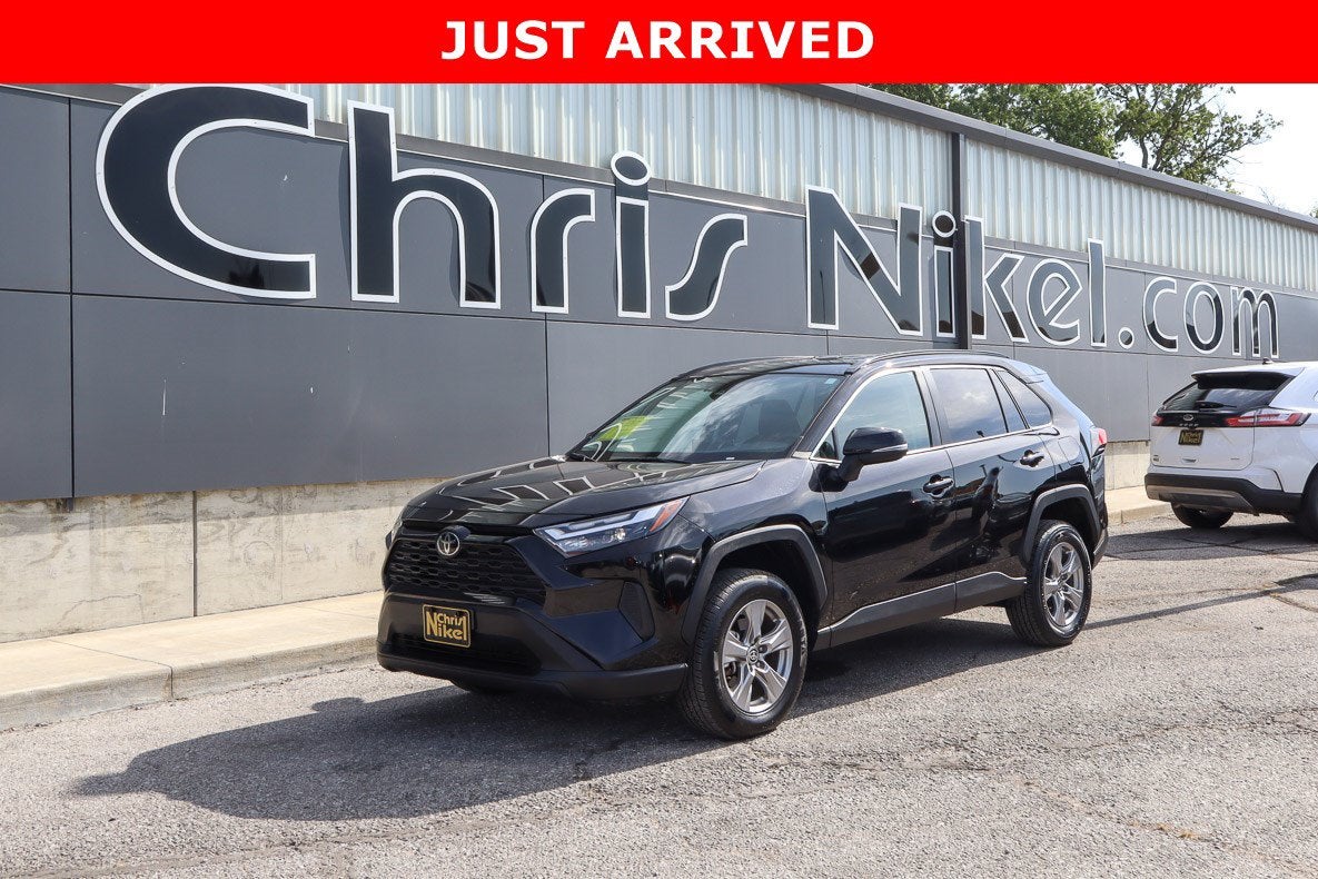 2025 Toyota RAV4 XLE FWD