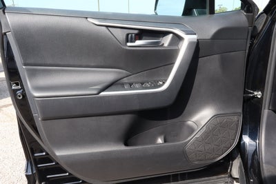 2025 Toyota RAV4 XLE FWD