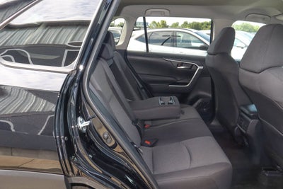 2025 Toyota RAV4 XLE FWD