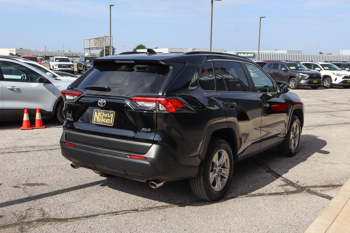 2025 Toyota RAV4 XLE FWD