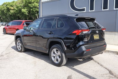 2025 Toyota RAV4 XLE FWD