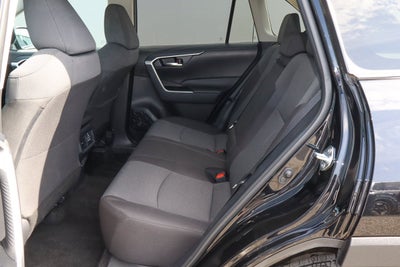 2025 Toyota RAV4 XLE FWD