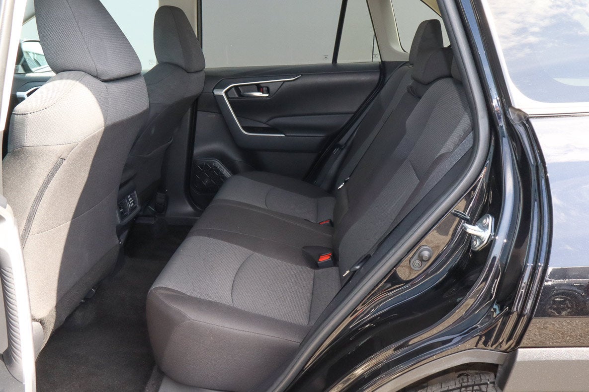2025 Toyota RAV4 XLE FWD