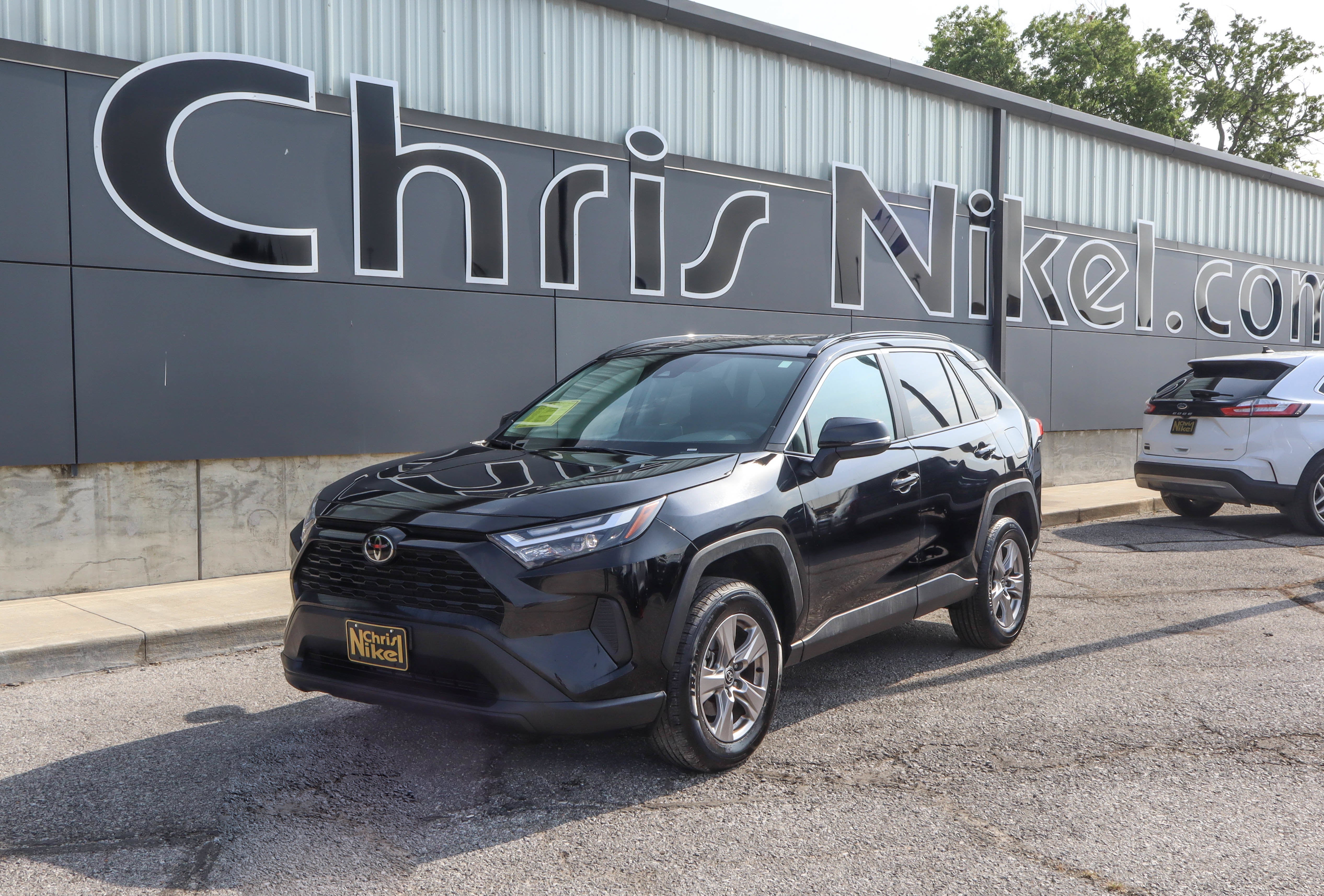2025 Toyota RAV4 XLE FWD