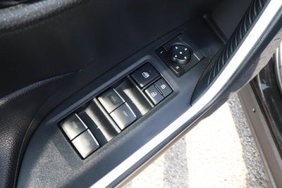2025 Toyota RAV4 XLE FWD