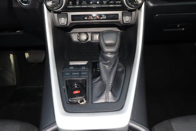 2025 Toyota RAV4 XLE FWD