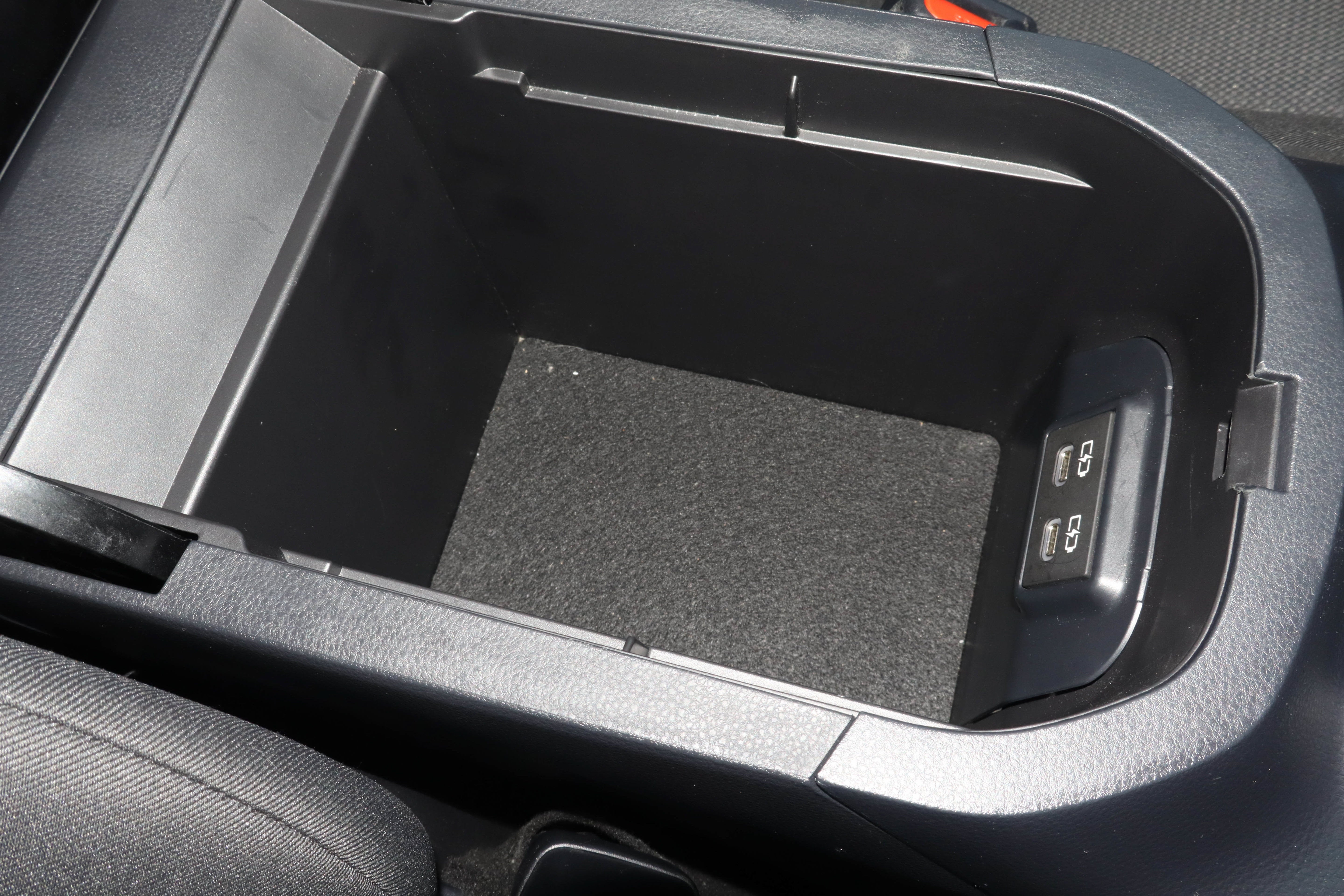 2025 Toyota RAV4 XLE FWD