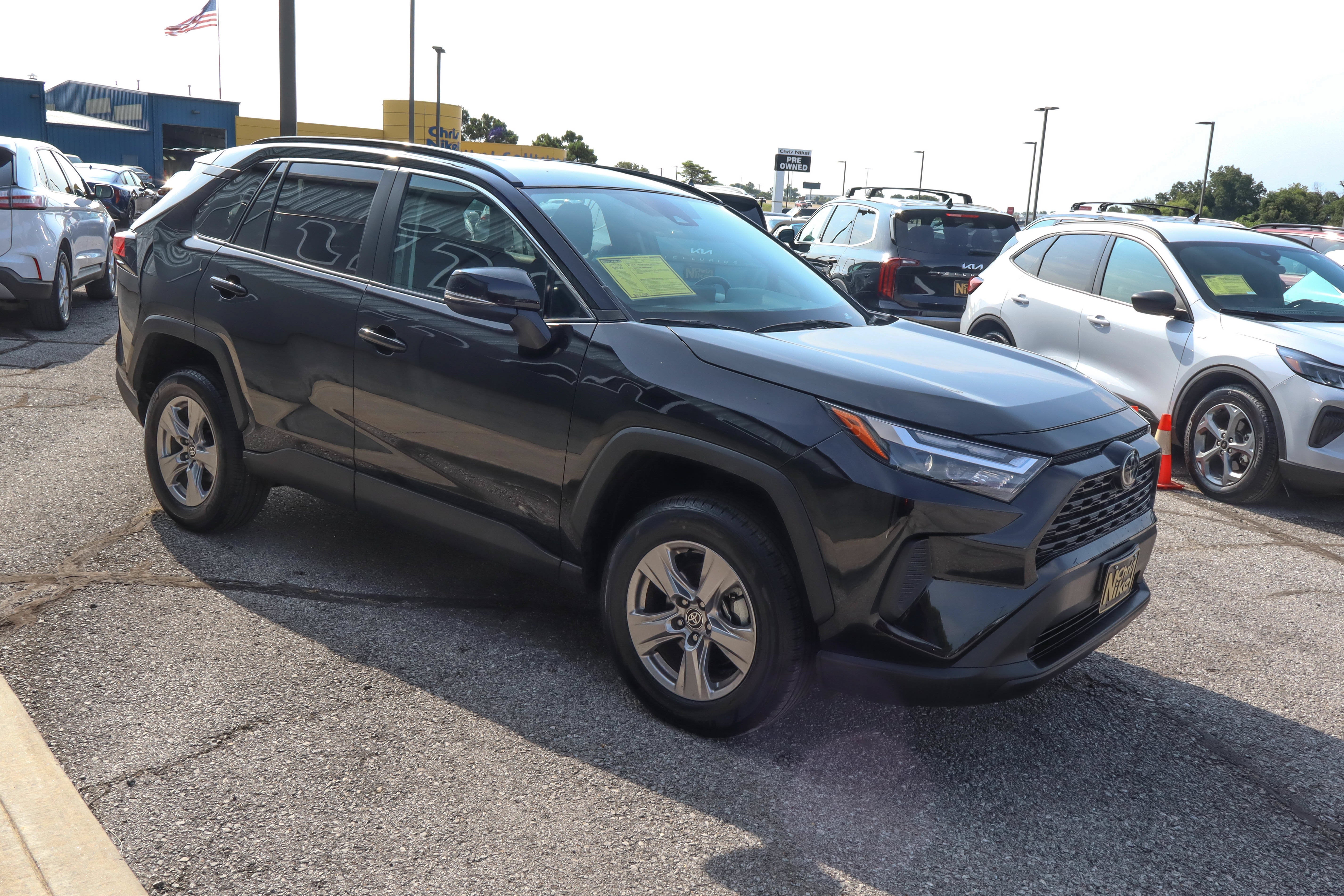 2025 Toyota RAV4 XLE FWD