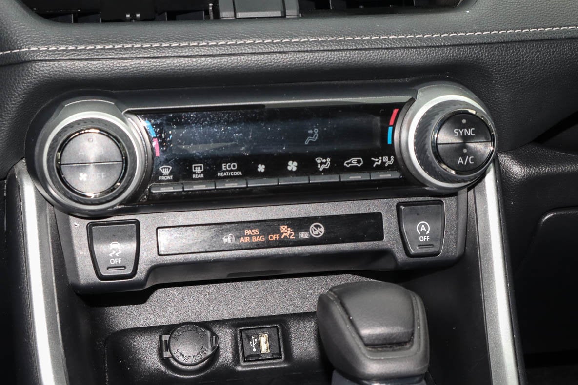 2024 Toyota RAV4 XLE FWD