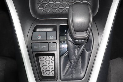 2024 Toyota RAV4 XLE FWD
