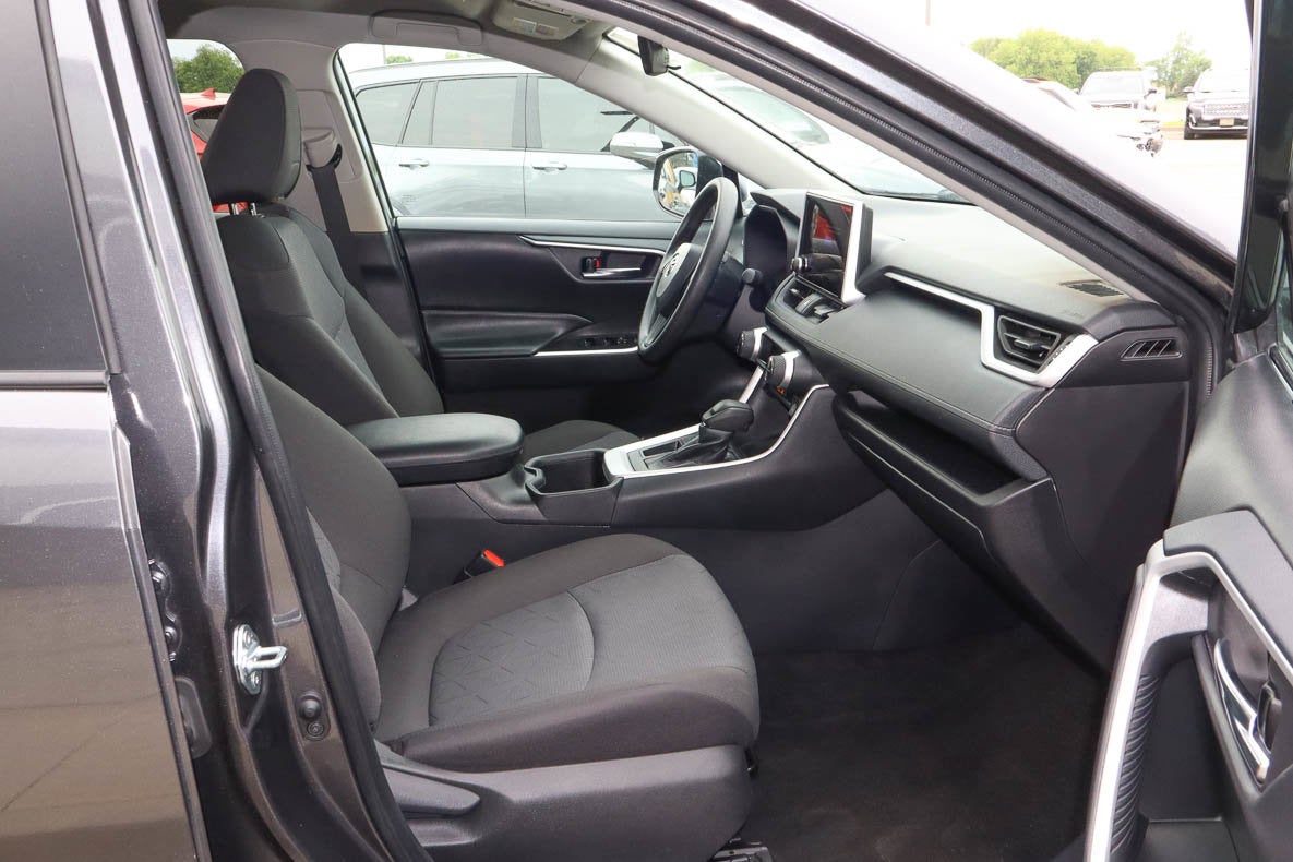 2024 Toyota RAV4 XLE FWD