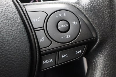 2024 Toyota RAV4 XLE FWD