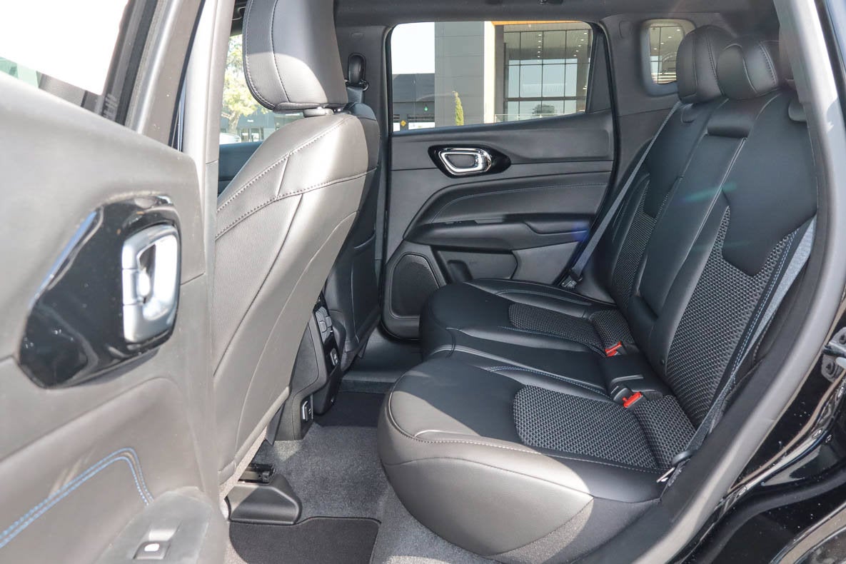 2026 Jeep Compass Latitude Altitude 4x4