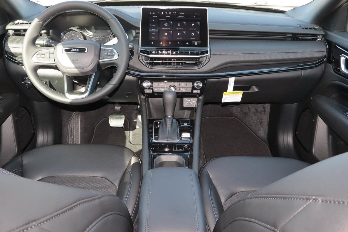 2026 Jeep Compass Latitude Altitude 4x4