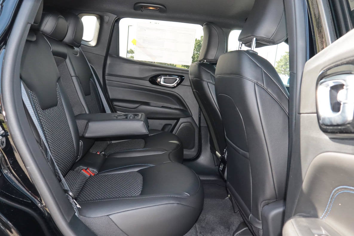 2026 Jeep Compass Latitude Altitude 4x4