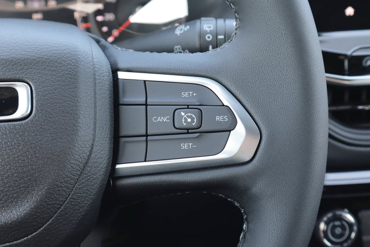 2026 Jeep Compass Latitude Altitude 4x4