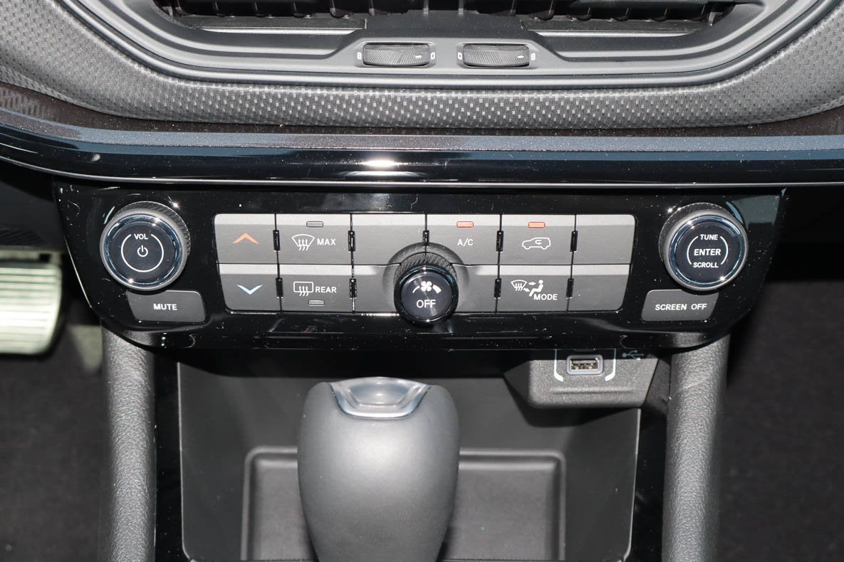2026 Jeep Compass Latitude Altitude 4x4