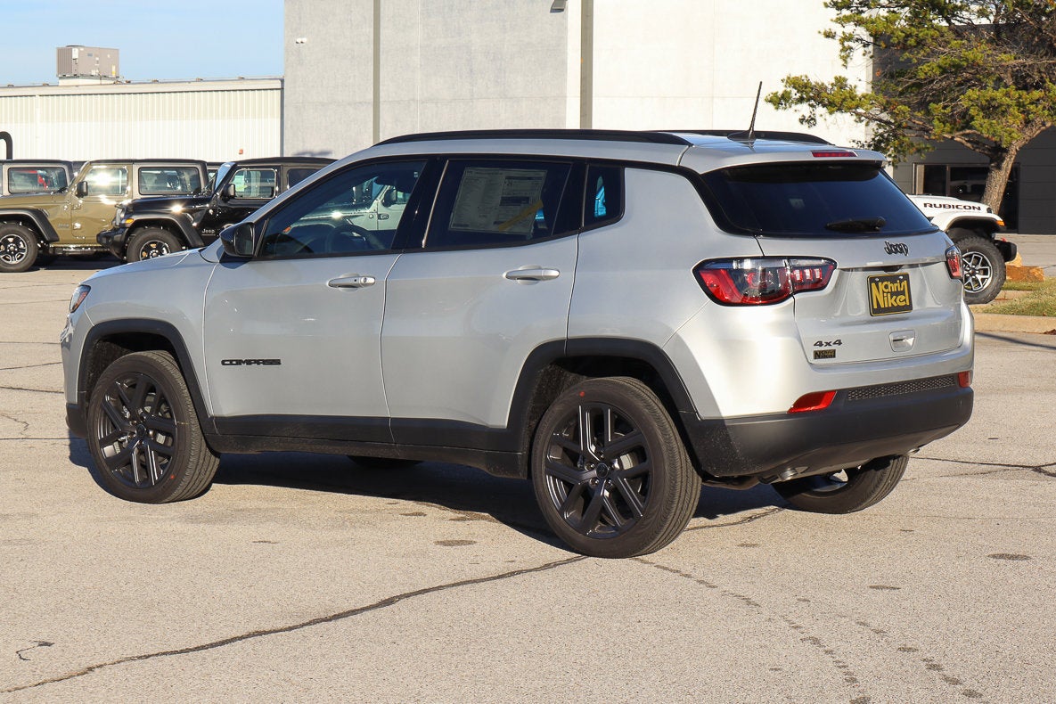 2026 Jeep Compass Latitude Altitude