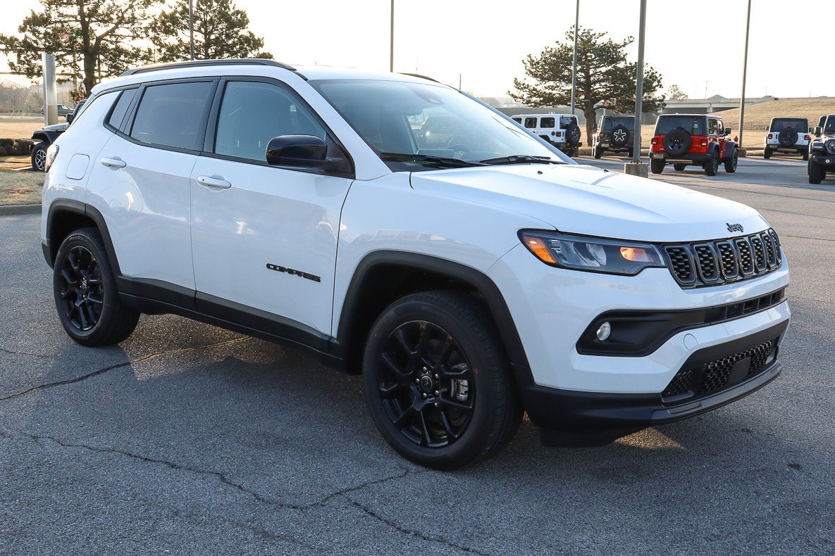 2026 Jeep Compass Latitude Altitude