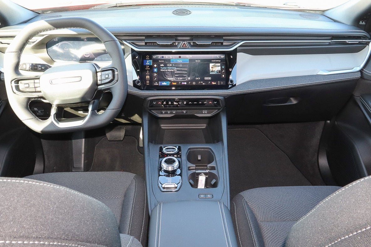 2026 Jeep Cherokee Laredo 4x4