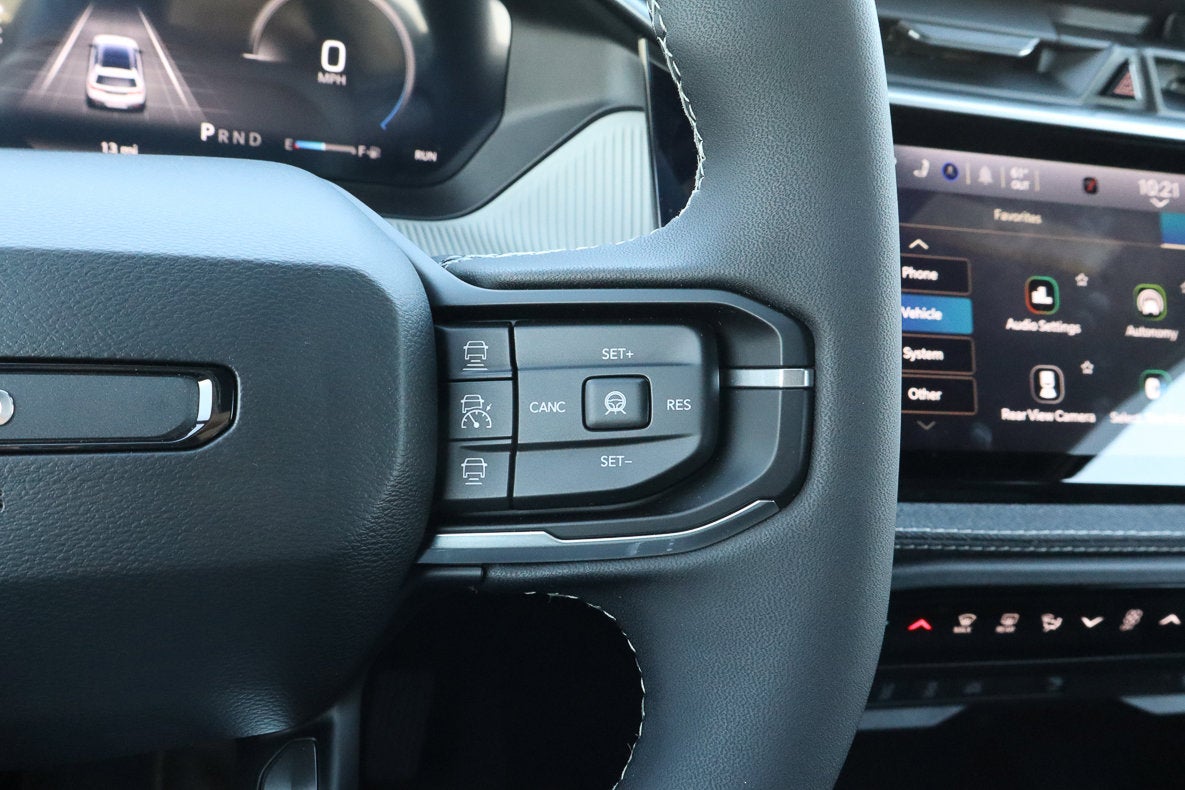 2026 Jeep Cherokee Laredo 4x4