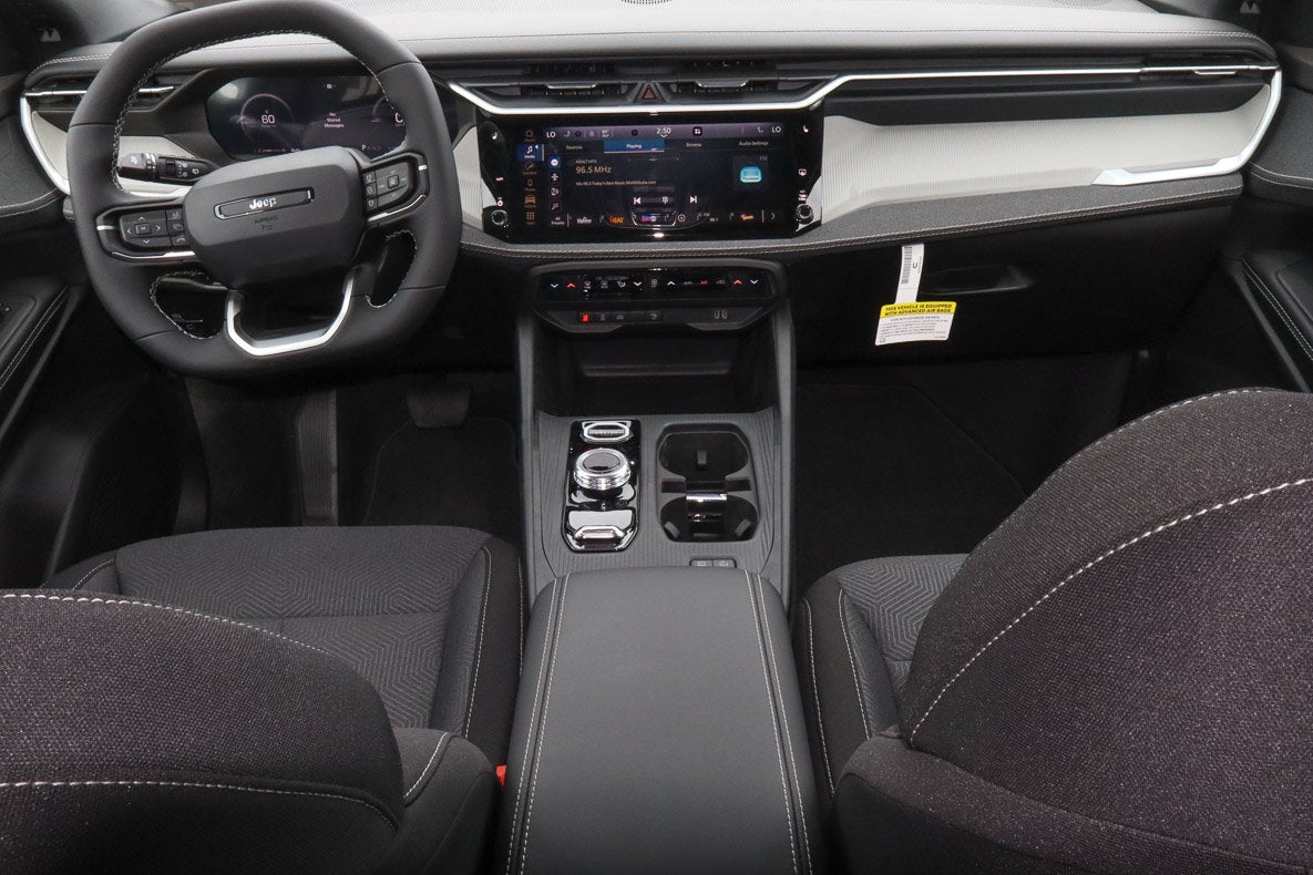 2026 Jeep Cherokee Laredo 4x4