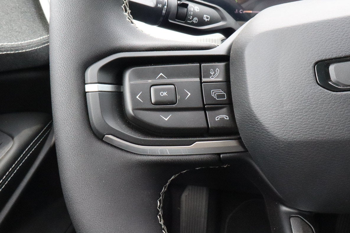 2026 Jeep Cherokee Laredo 4x4