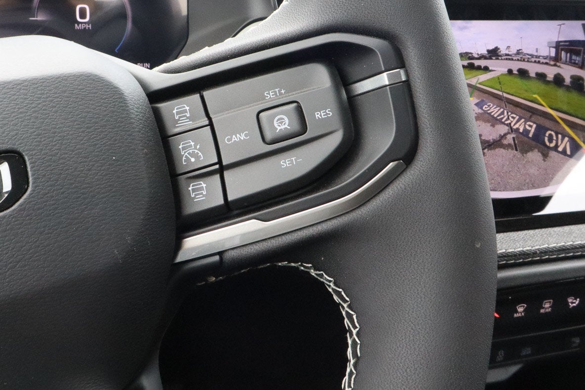 2026 Jeep Cherokee Laredo 4x4