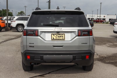 2026 Jeep Cherokee Laredo 4x4