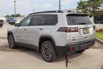 2026 Jeep Cherokee Laredo 4x4