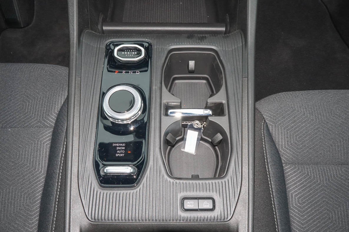 2026 Jeep Cherokee Laredo 4x4