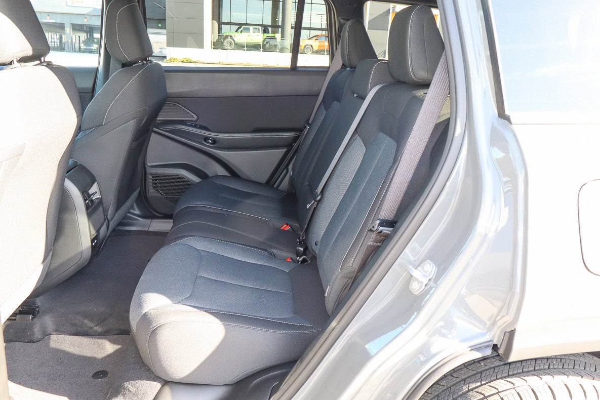 2026 Jeep Cherokee Laredo 4x4