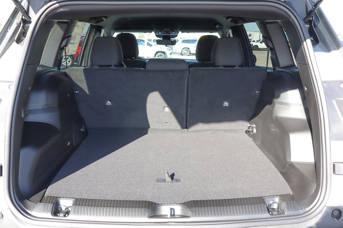 2026 Jeep Cherokee Laredo 4x4