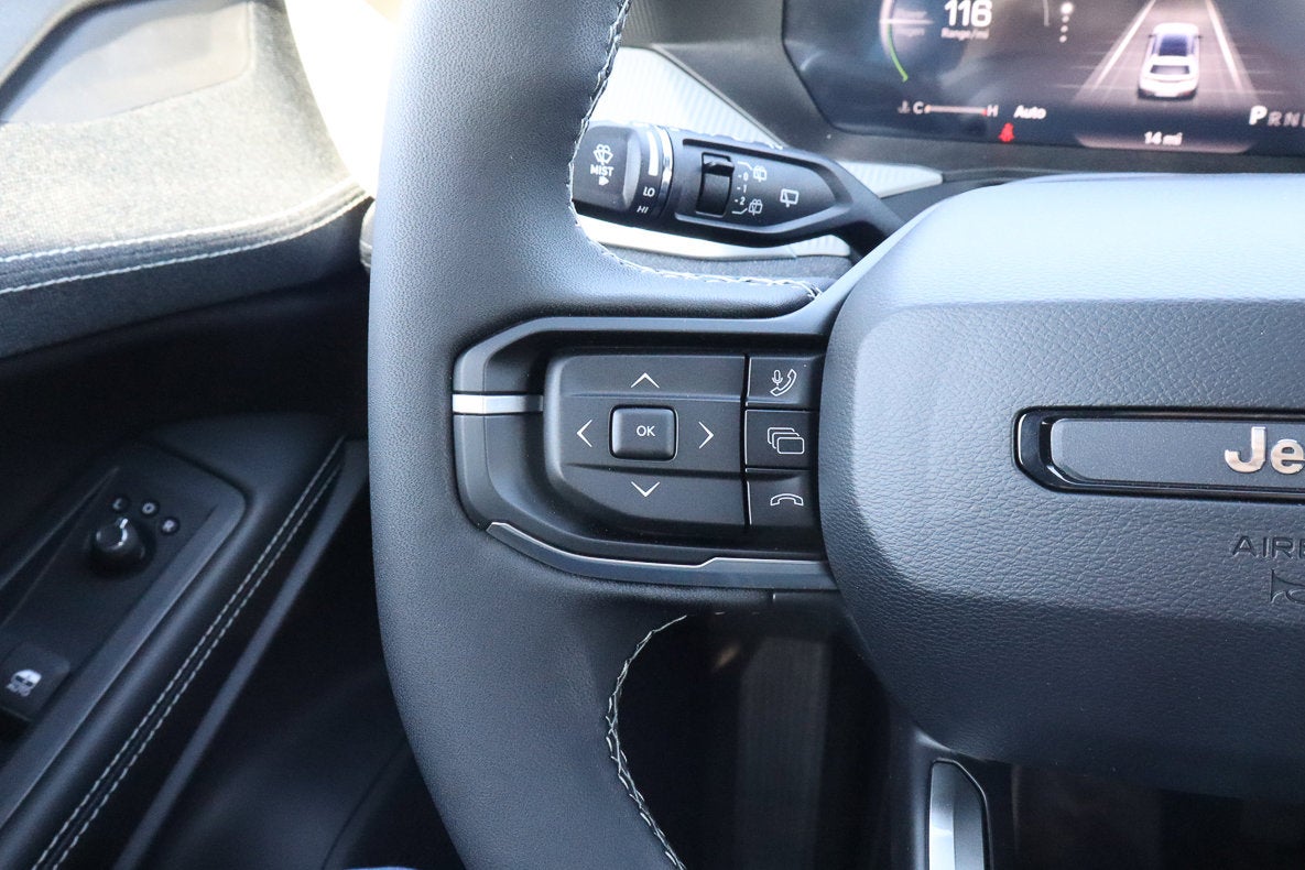 2026 Jeep Cherokee Laredo 4x4