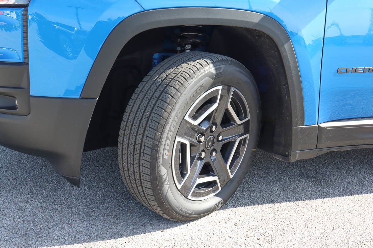 2026 Jeep Cherokee Laredo 4x4