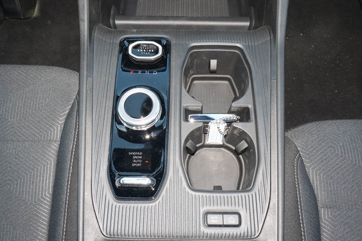 2026 Jeep Cherokee Laredo 4x4