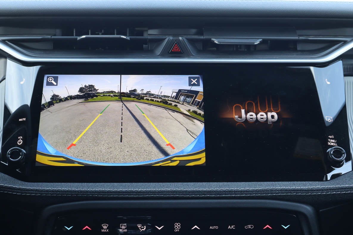 2026 Jeep Cherokee Laredo 4x4