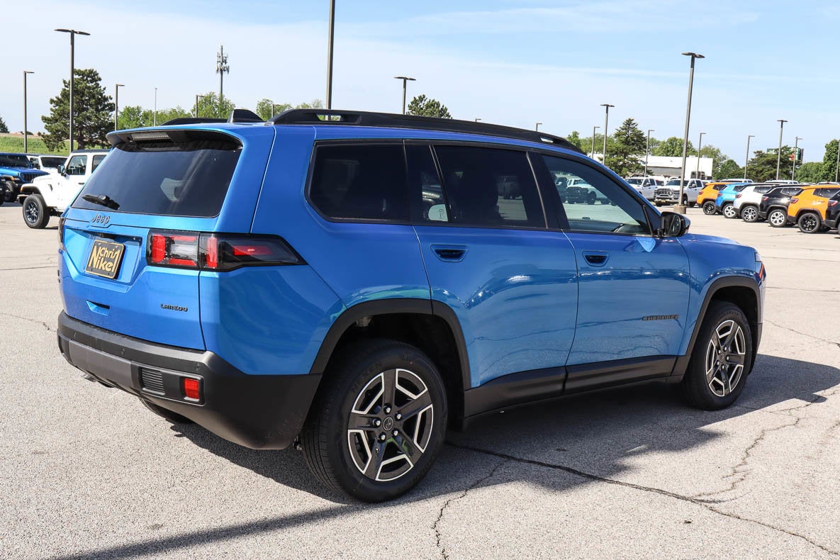 2026 Jeep Cherokee Laredo 4x4