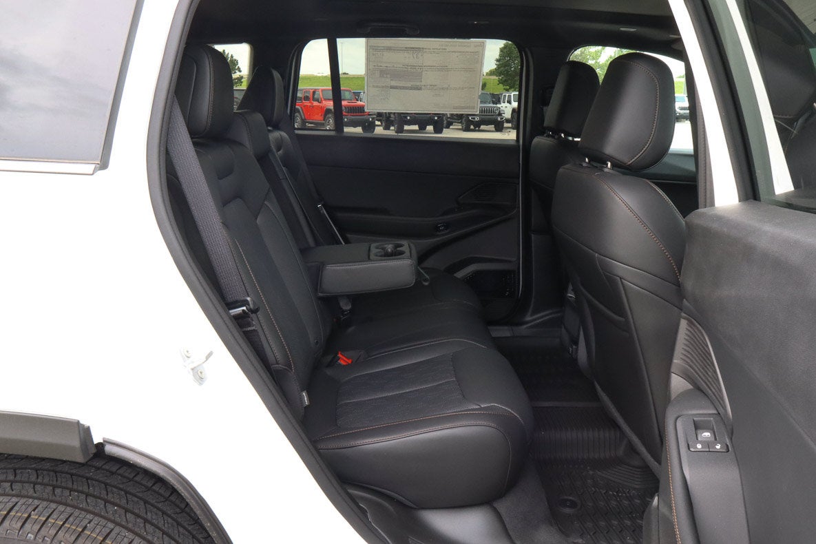 2026 Jeep Cherokee Overland 4x4