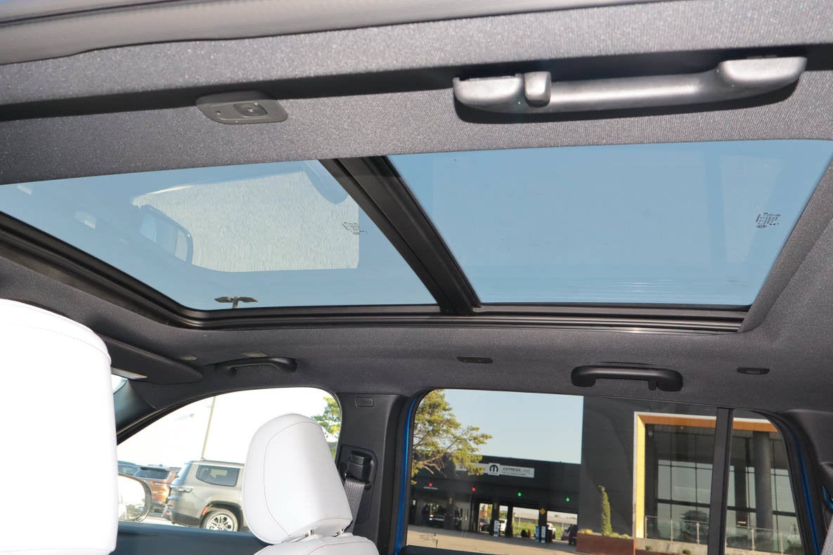 2026 Jeep Cherokee Overland 4x4