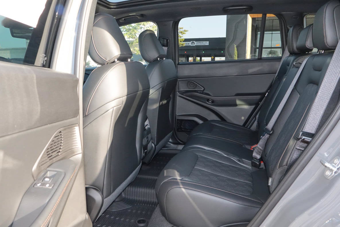 2026 Jeep Cherokee Overland 4x4