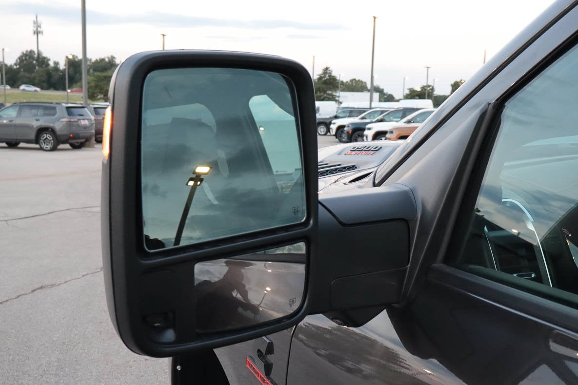 2026 RAM 3500 Laramie 4x4 Mega Cab 6'4 Box