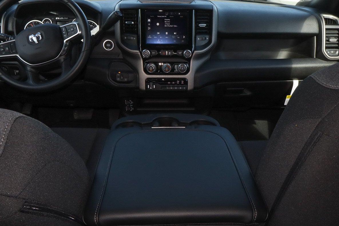 2026 RAM 2500 Black Express 4x4 Crew Cab 6'4 Box