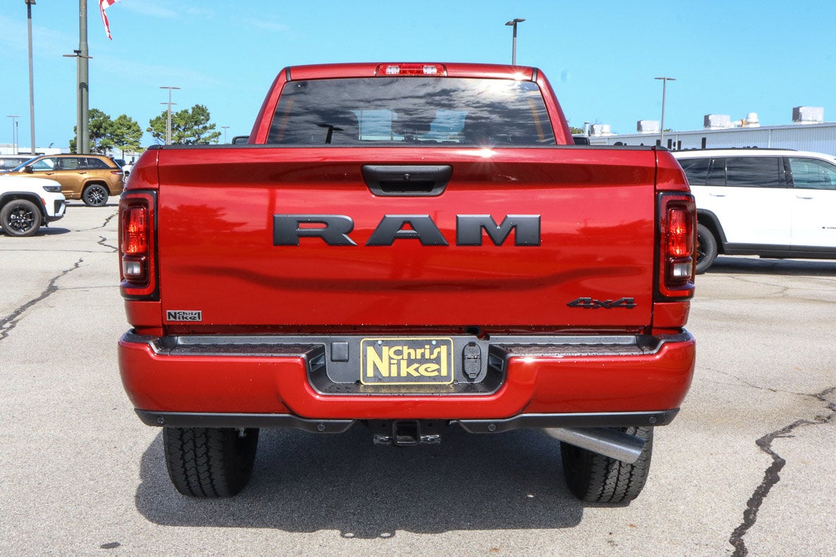 2026 RAM 2500 Black Express 4x4 Crew Cab 6'4 Box